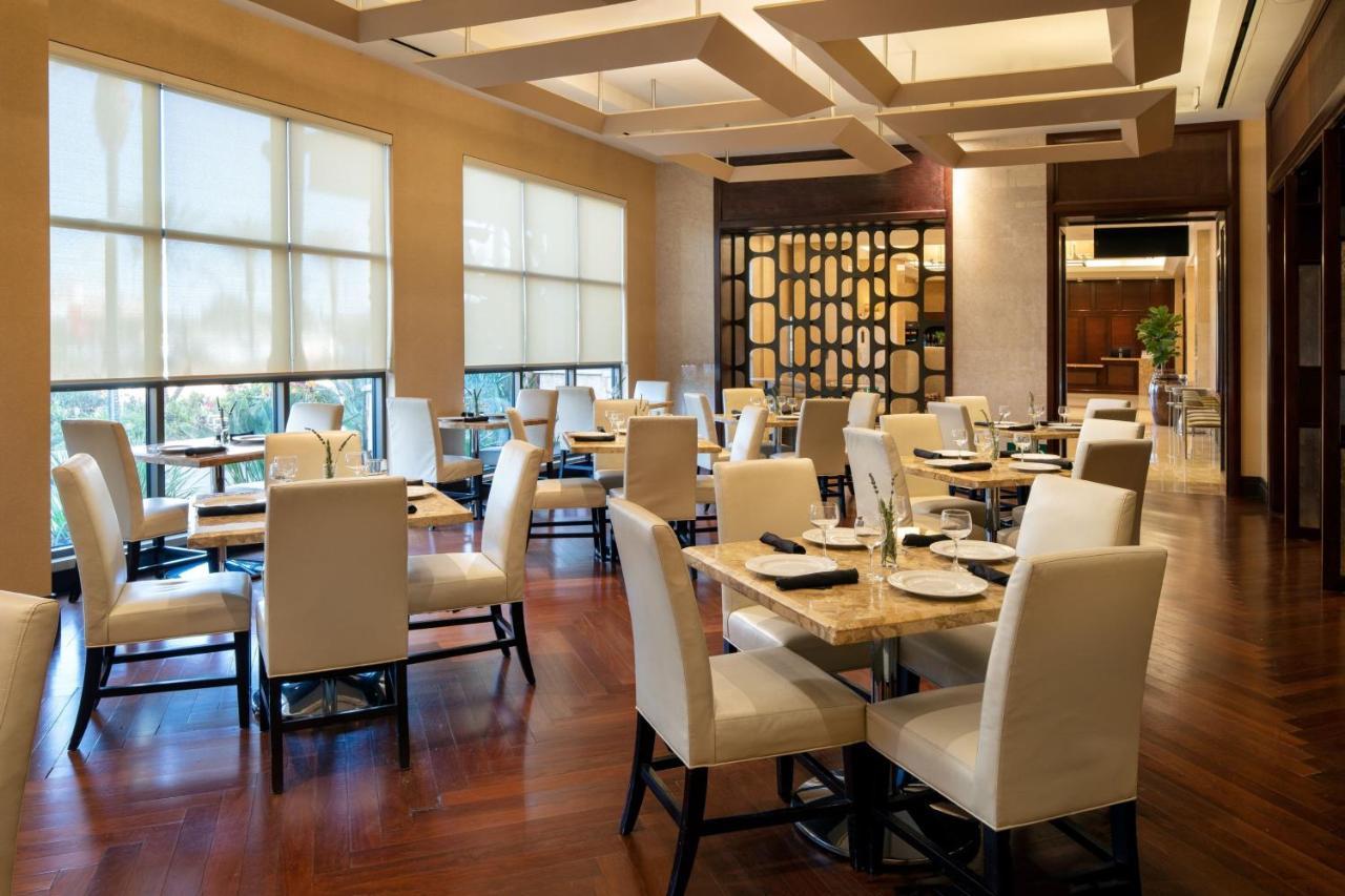 Sheraton Garden Grove-Anaheim South Exterior foto