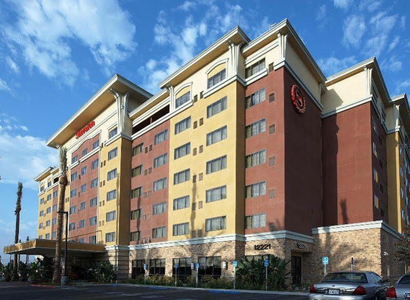 Sheraton Garden Grove-Anaheim South Exterior foto